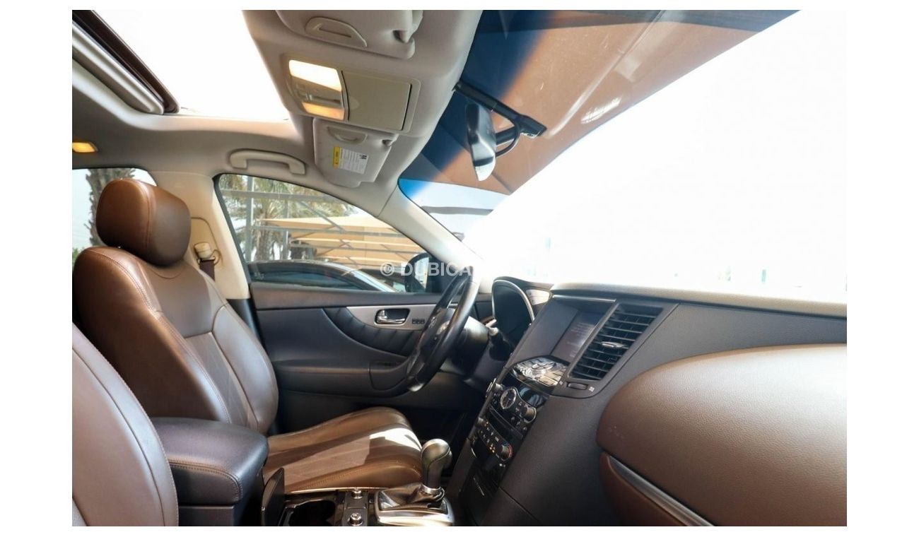 Infiniti QX70 Limited S51