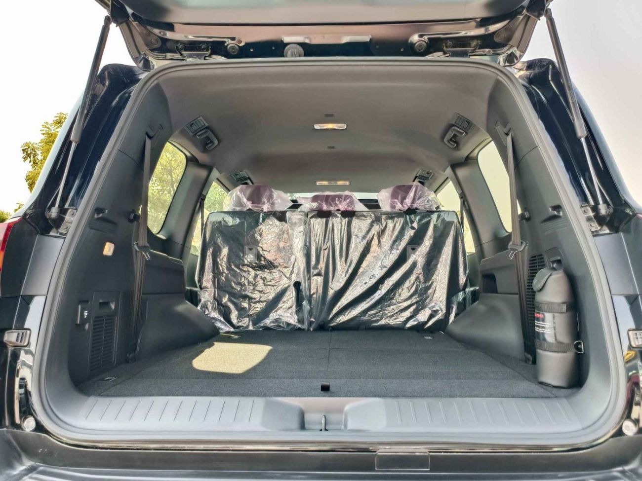 Toyota Land Cruiser GXR TWIN TURBO / 3.5L PETROL A/T / SUNROOF / DVD+CAMERA / REAR PARKING SENSOR (CODE # LC35GXRM)