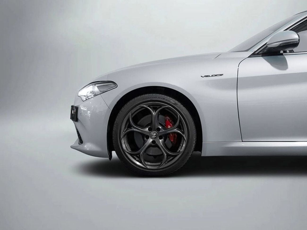 ألفا روميو جوليا Veloce 2.0L RWD