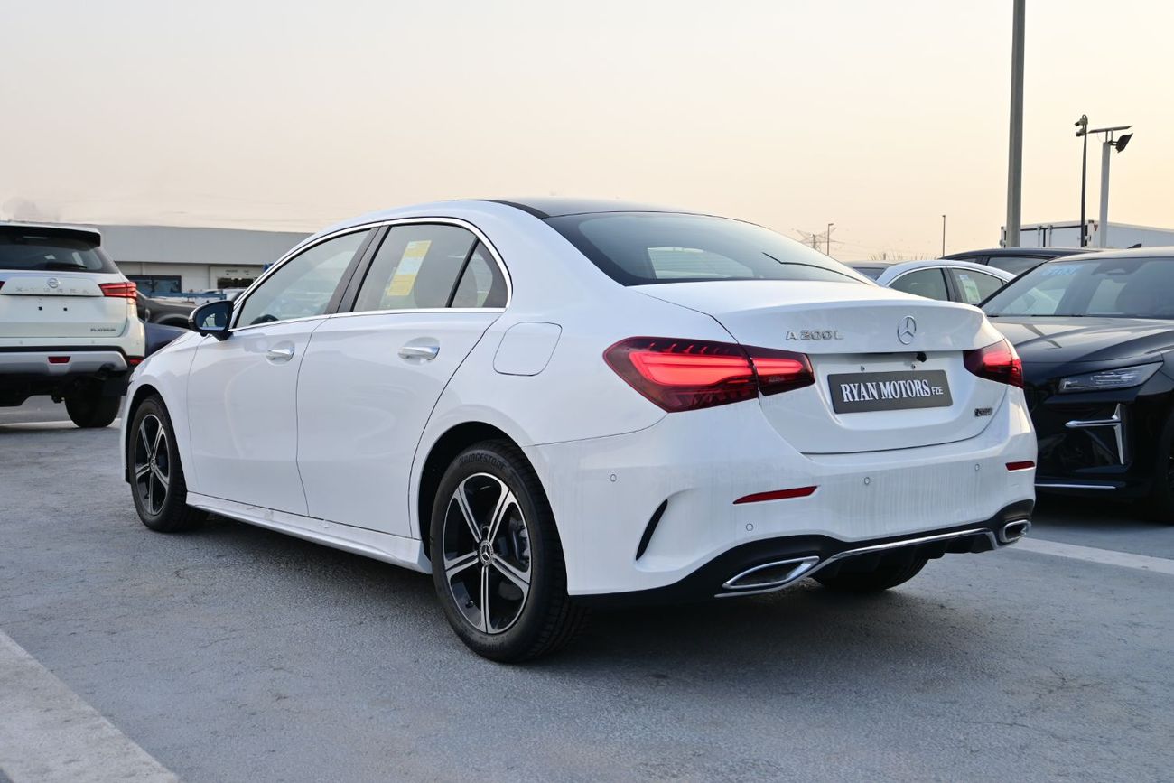 مرسيدس بنز A 200 Mercedes-Benz A200L 1.3L Turbo Petrol, Model 2025 Color White