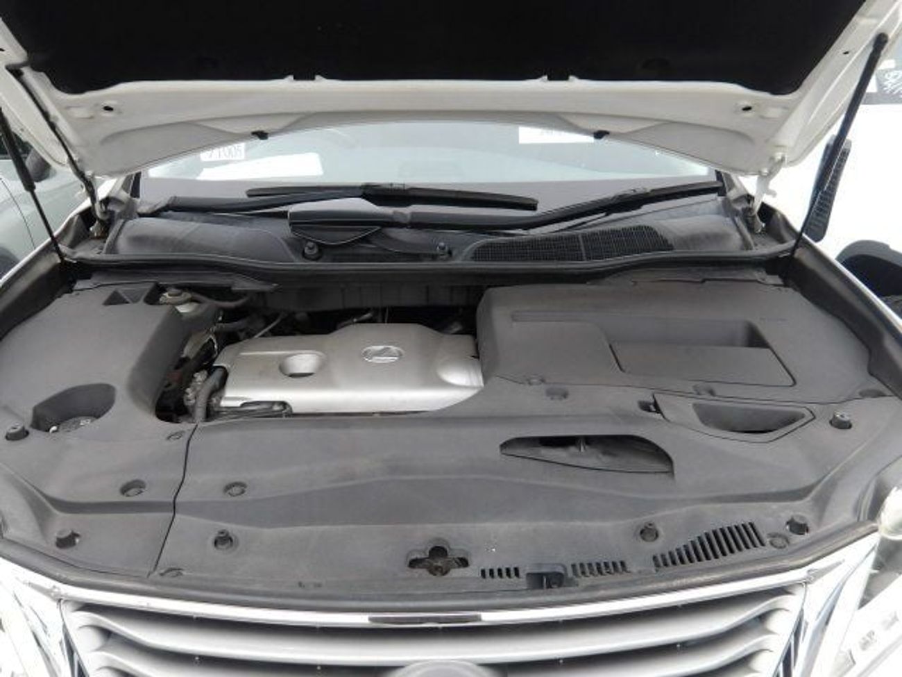 Lexus RX 270 2.7L V4 PETROL / DVD CAMERA / PUSH START / PWR WITH LEATHER SEATS / 2015