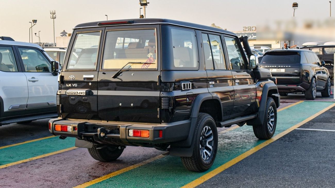 Toyota Land Cruiser 70 4.0K V6