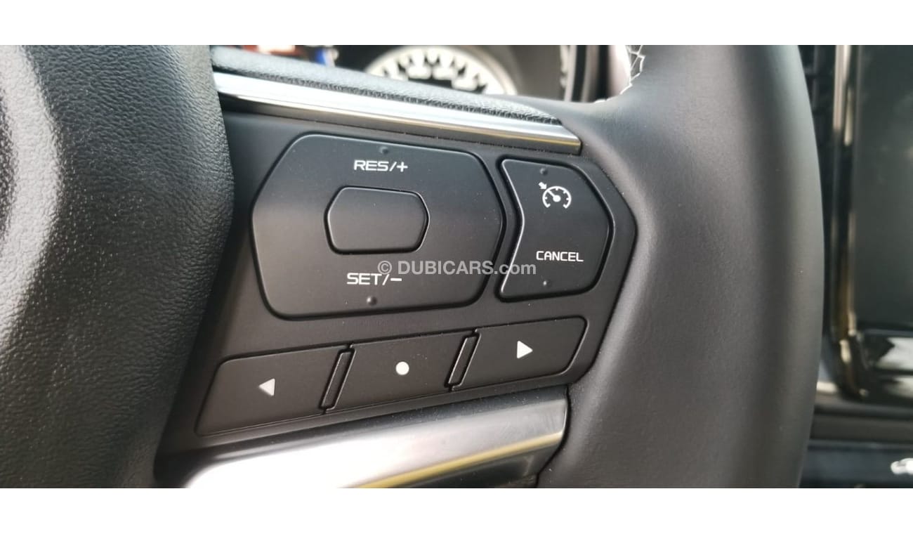 Isuzu DMax pick up Double cabin 4WD A/T 3.0L Diesel white color