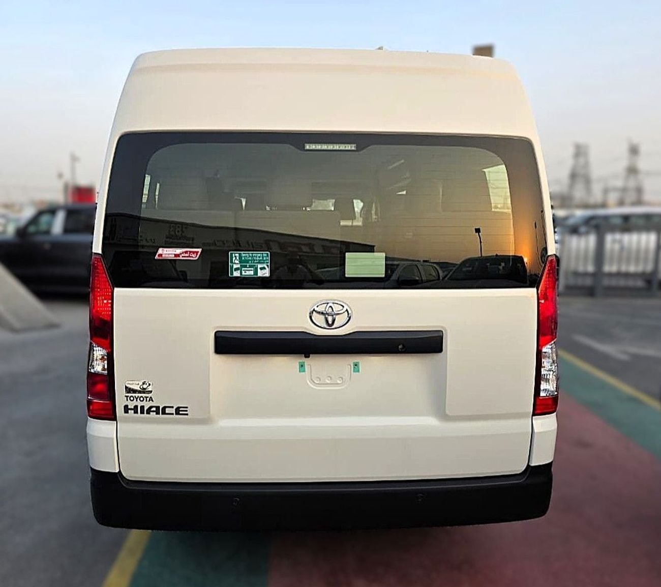 تويوتا هاياس GL Toyota Hiace High Roof Black Bump 3.5l M/T White color With MoonRoof 2026