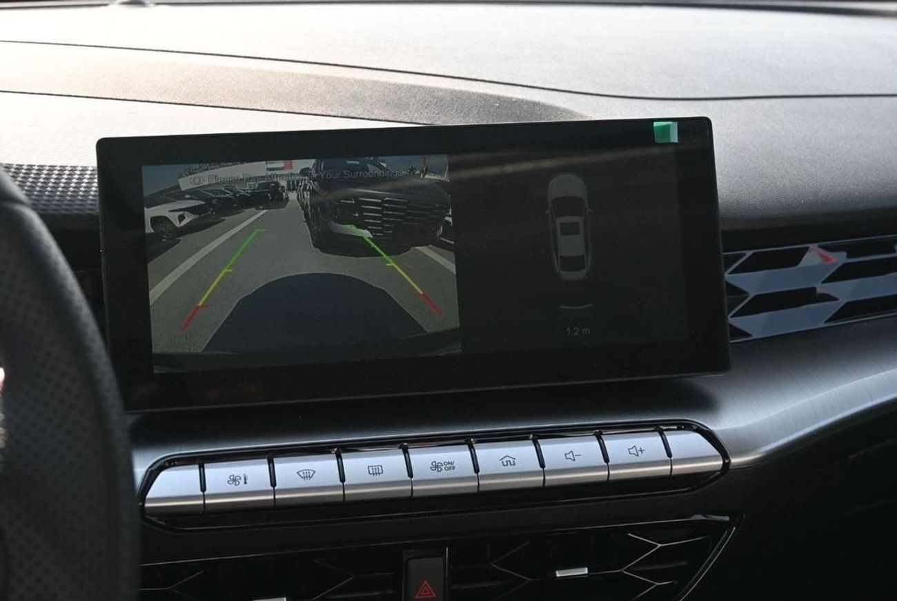 أم جي GT MG GT 1.5L Petrol, Fastback Sedan, Mid Option, Model 2024, Color GreyMG GT 1.5L Petrol, Fastback Sed