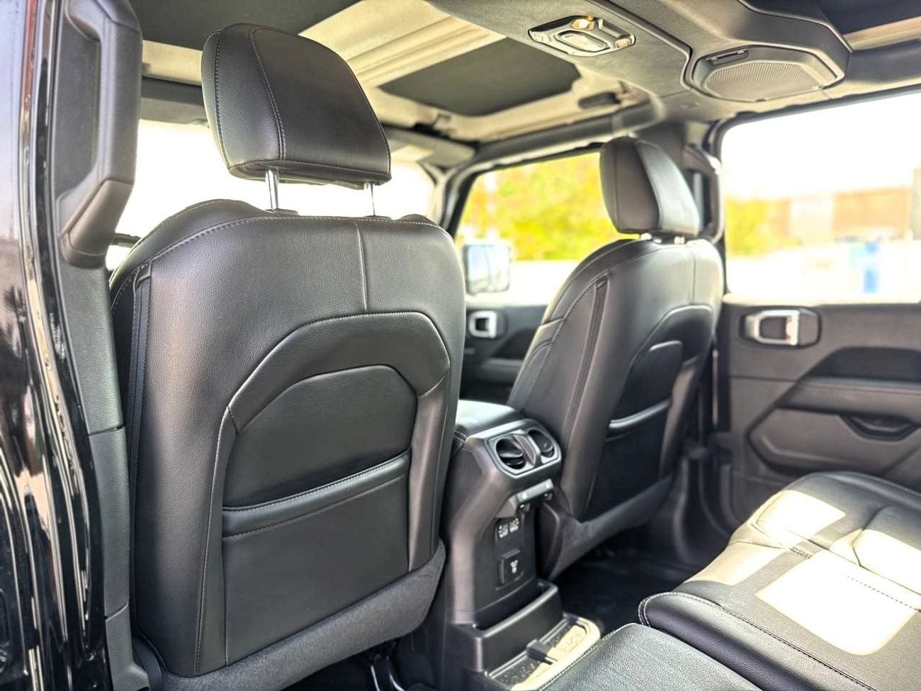 جيب رانجلر Unlimited Sahara 3.6L