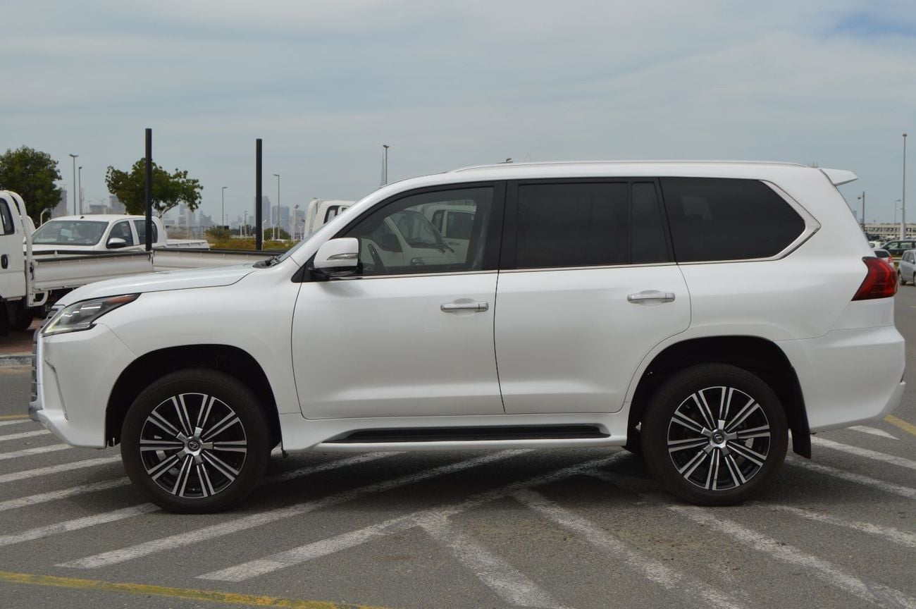 لكزس LX 570 SIGNATURE Right Hand Drive  Year: *2019* *Full option* Engine: 5.7L V8