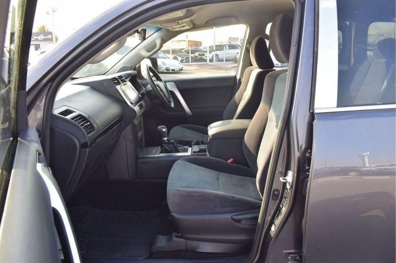 تويوتا برادو Diesel 2.8 Liter Right Hand Drive 4 Doors Manual Gear