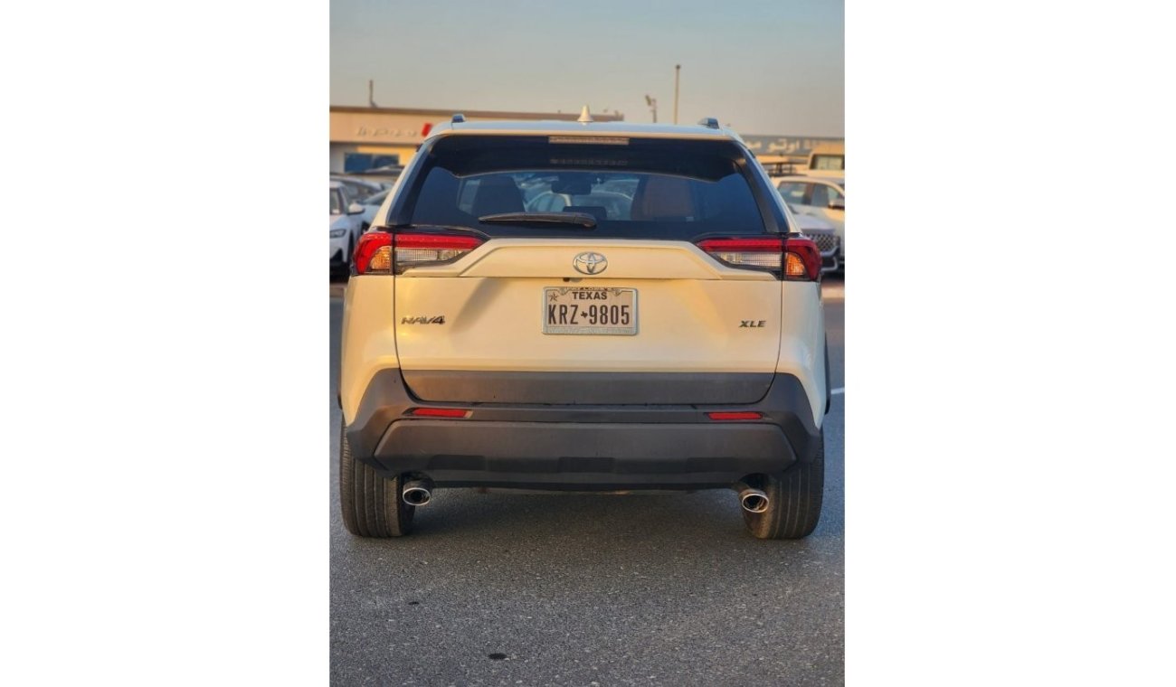 Toyota RAV4 XLE