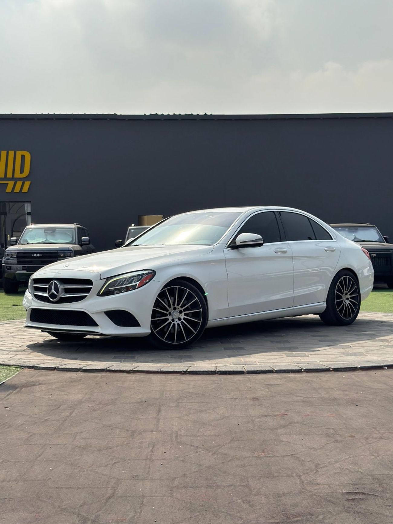 مرسيدس بنز C 300 Sport 2.0L (258 HP)