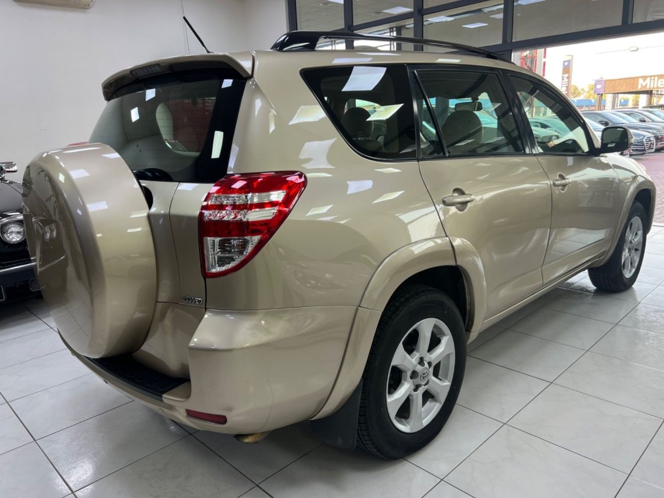 Toyota RAV4 Top