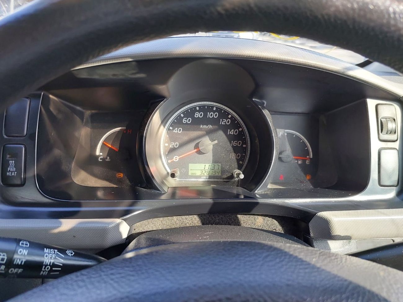 Toyota Hiace (RAMADAN OFFER) TOYOTA HIACE VAN RHD 2006 MODEL 2.5 L DIESEL AUTOMATIC(PM03353)