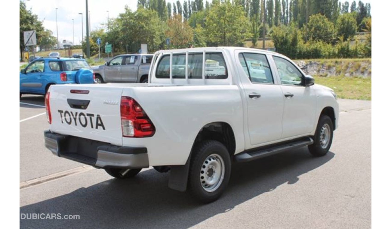 Toyota Hilux 3.0L Diesel MT Mid option