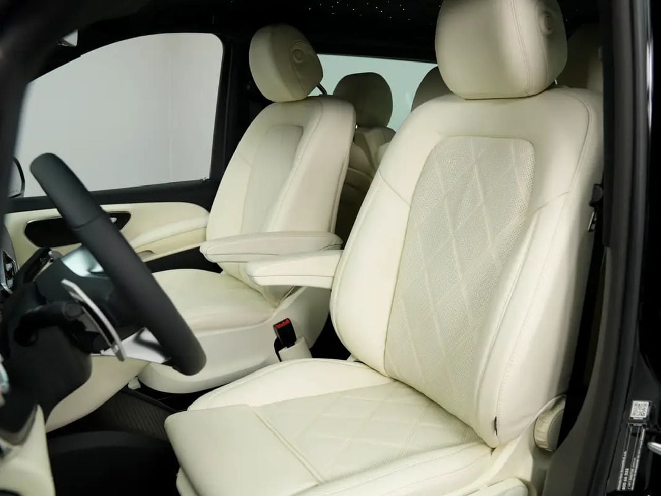 Mercedes Benz V300 AVANTGARDE BRABUS V300 EXTRA-LONG | GCC SPECS | DEALER WARRANTY