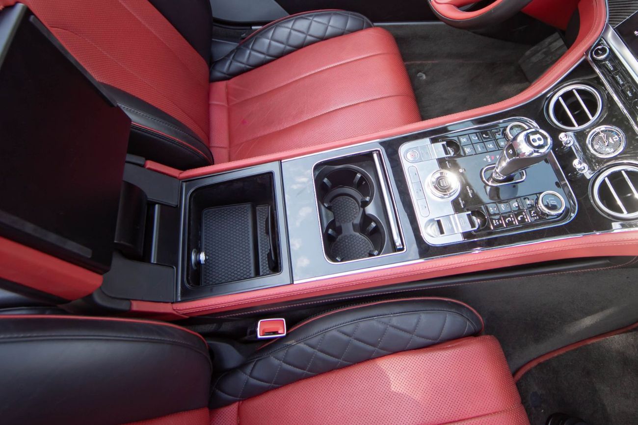 بنتلي كونتيننتال جي تي 4.0T V8