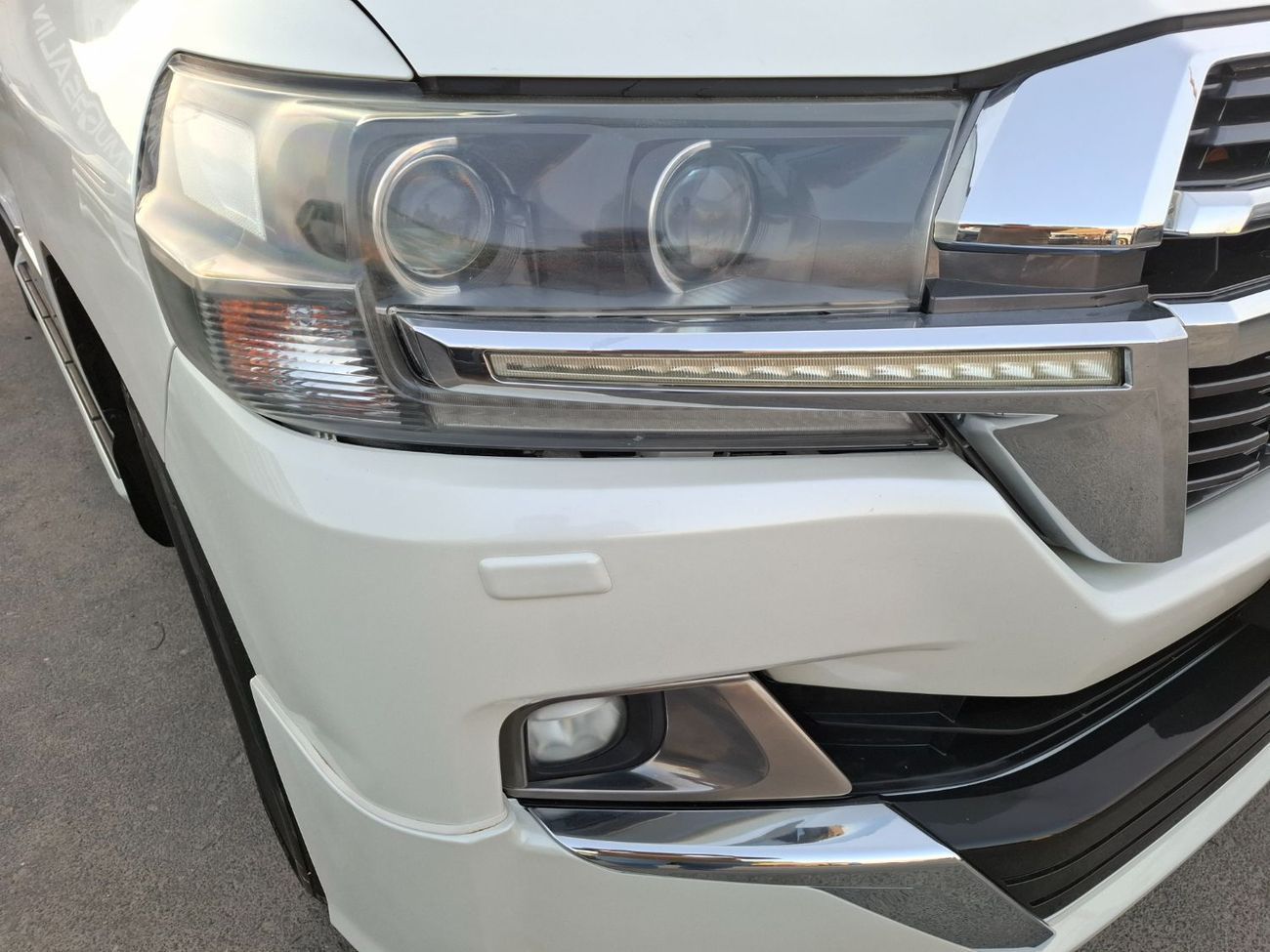 Toyota Land Cruiser GXR 4.0L (271 HP) 4WD Toyota Landcruiser GXR 4.0L 2019 White Petrol Original (Export Only)