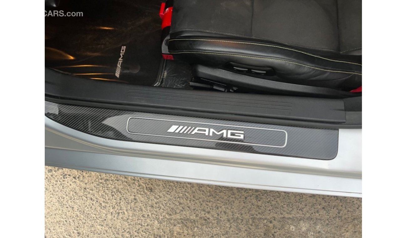 مرسيدس بنز AMG GT S السيارة بحالة الوكالة