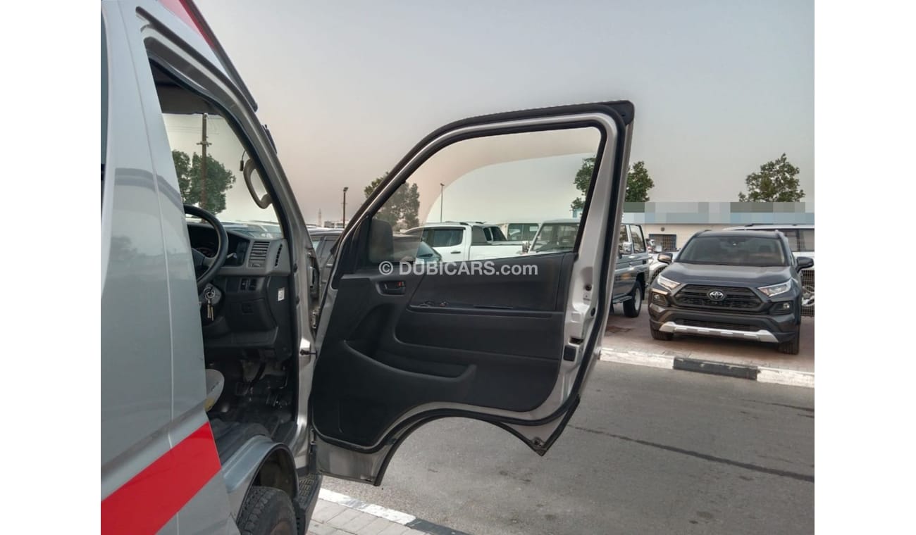 Toyota Hiace TOYOTA HIACE VAN (AMBULANCE) RIGHT HAND DRIVE(PM01433)