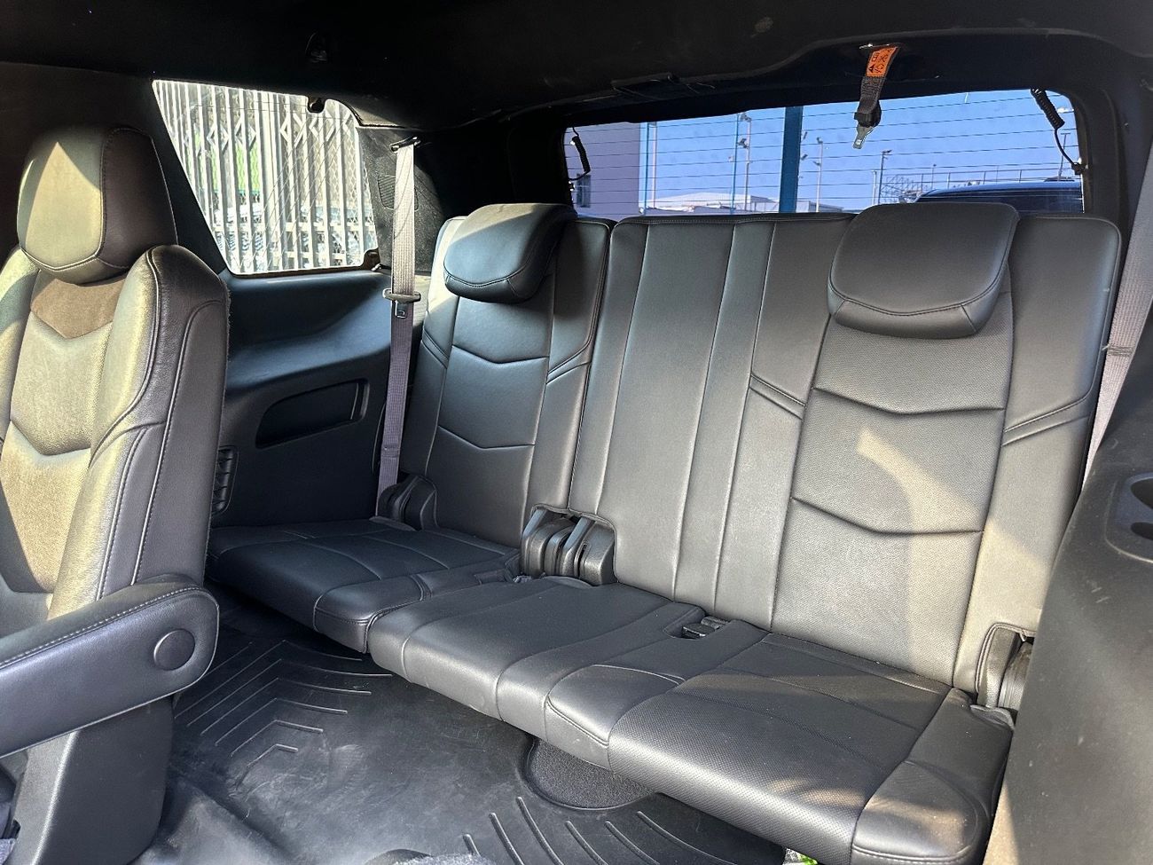 كاديلاك إسكالاد Premium 6.2L