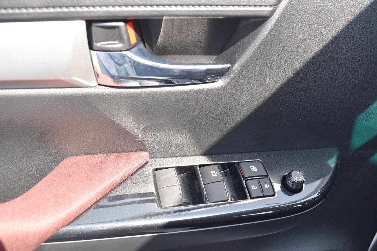 Toyota Hilux HILUX SR5 2.7L V4 PETROL MANUL