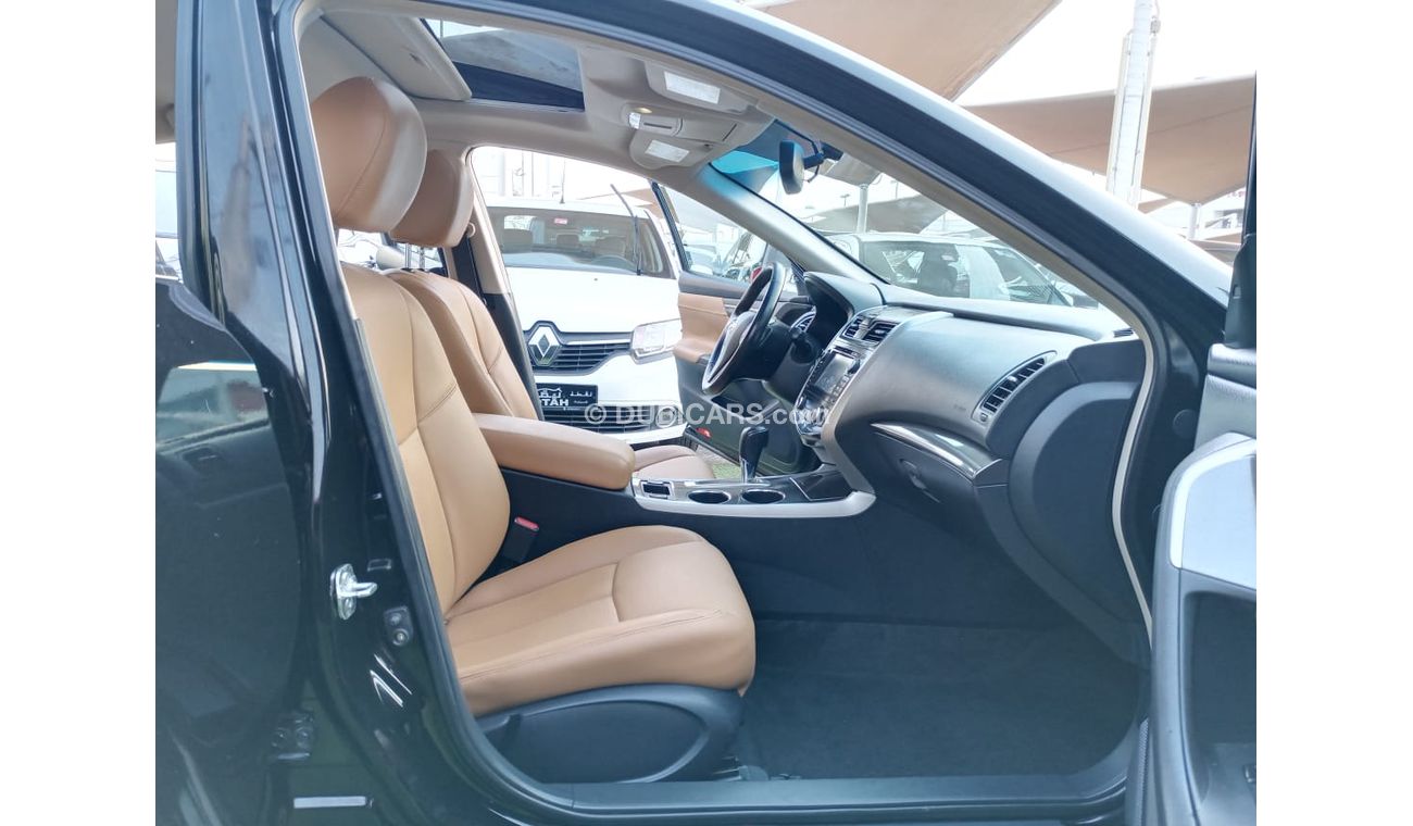 Nissan Altima 2013 model, import SL, number one, Android screen slot, cruise control, sensor wheels, electric chai