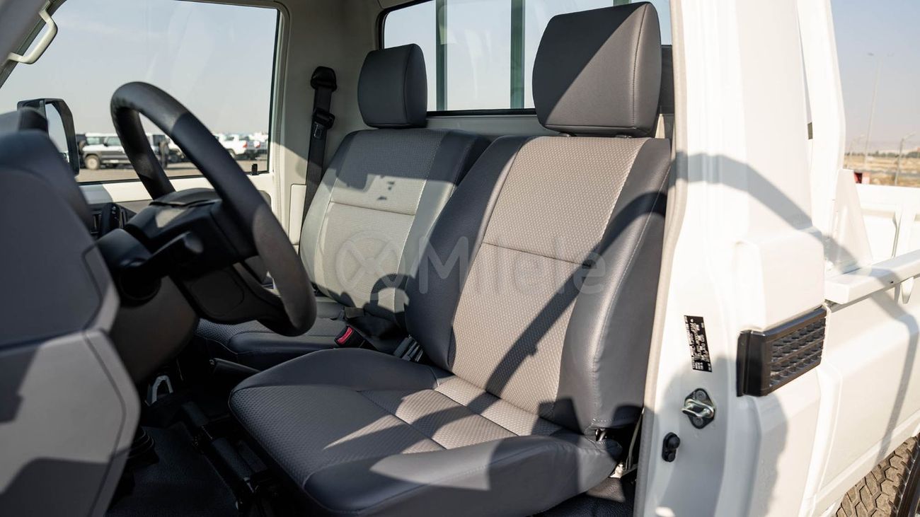 تويوتا Land Cruiser Pickup 70 TOYOTA LAND CRUISER 79SC | EXPORT ONLY