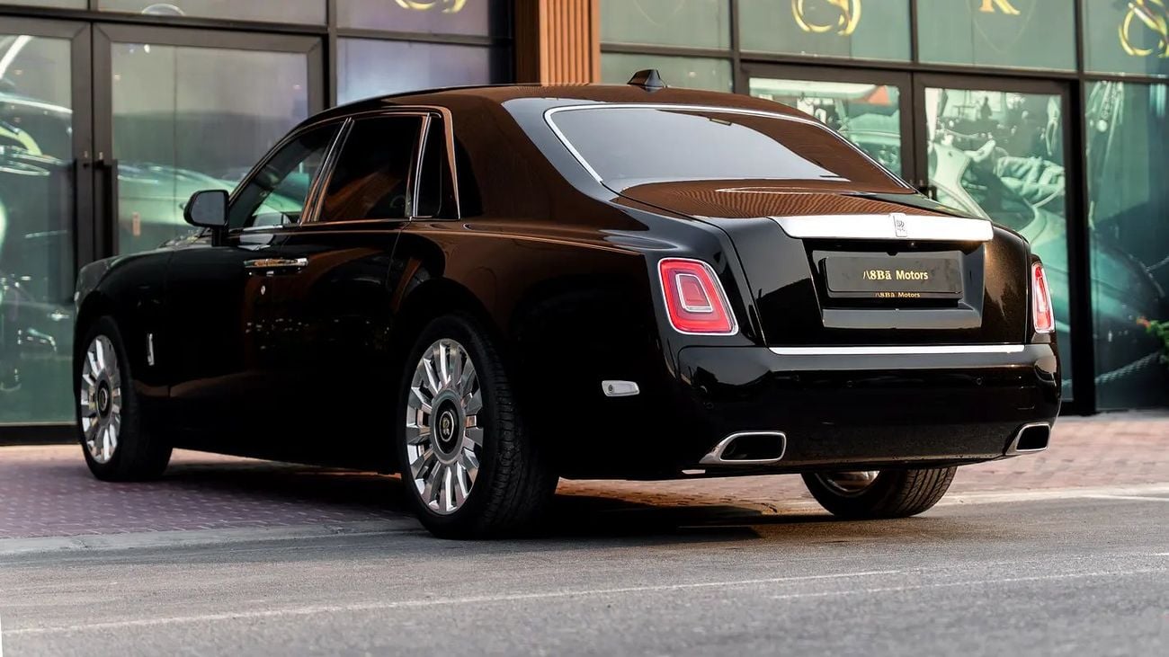 رولز رويس فانتوم GCC Specs | Very Low Mileage