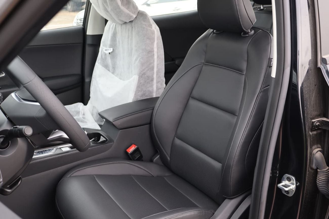 أم جي ZS 2025 MG ZS 1.5L AT STD Option New Shape