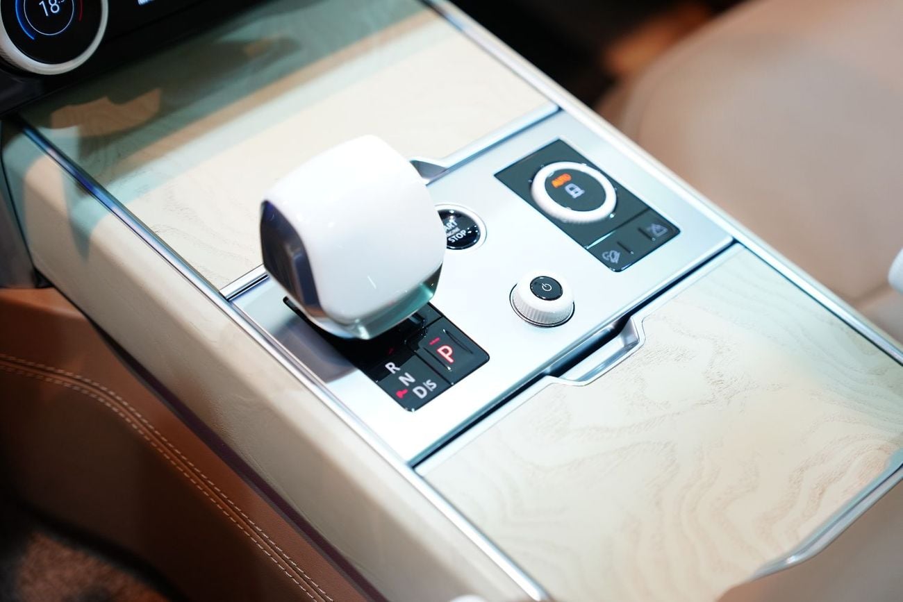 لاند روفر رينج روفر SV LWB P530