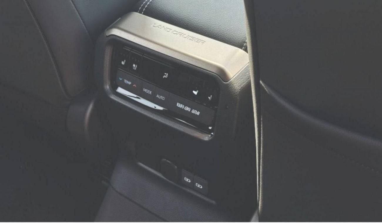 Toyota Prado toyota prado luxury 2.4 petrol 2025