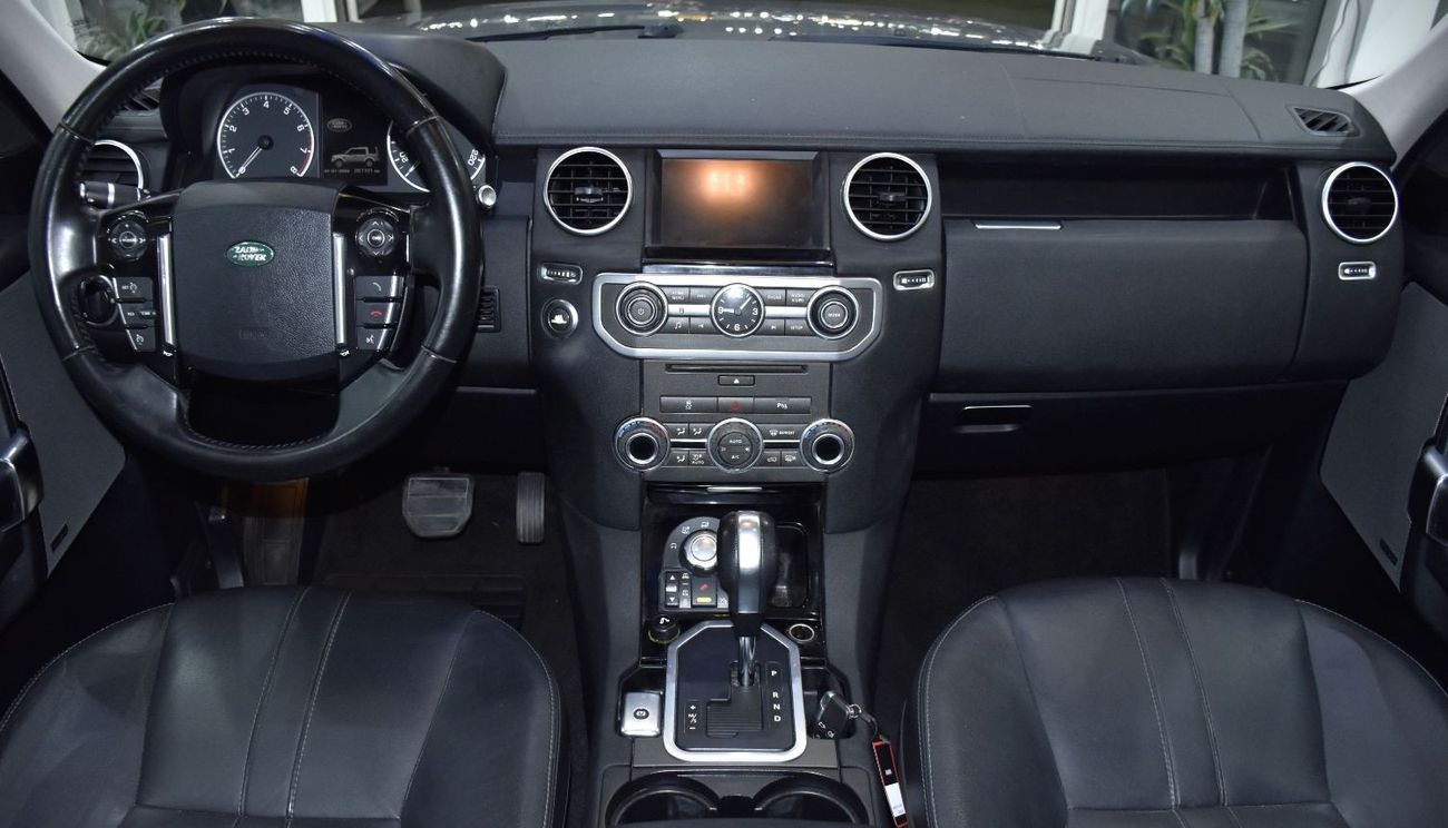 Land Rover Discovery EXCELLENT DEAL for our Land Rover LR4 HSE V8 ( 2013 Model ) in Grey Color GCC Specs