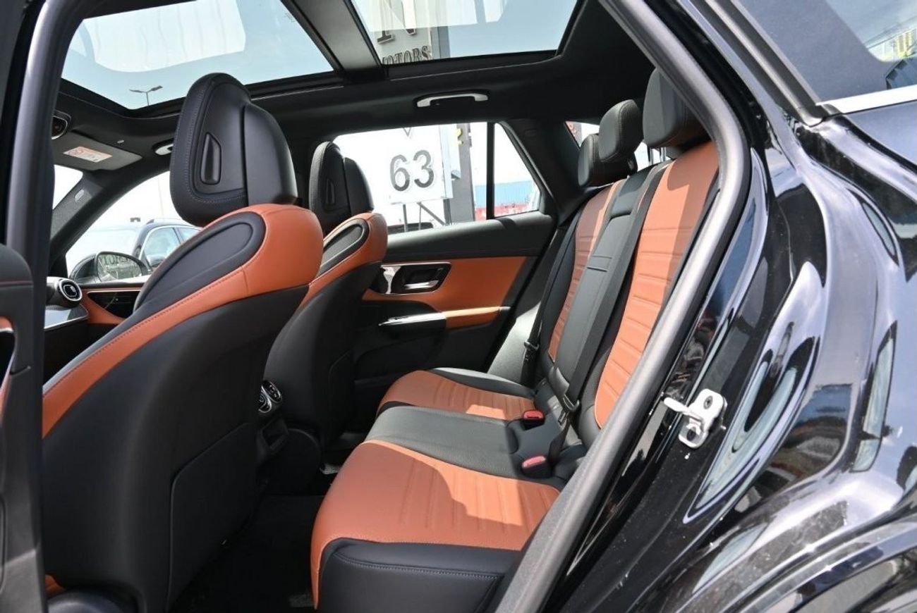 Mercedes-Benz GLC 200 Mercedes-Benz GLC 200 4Matic 2.0L 4WD, SUV, Model 2024 Color White