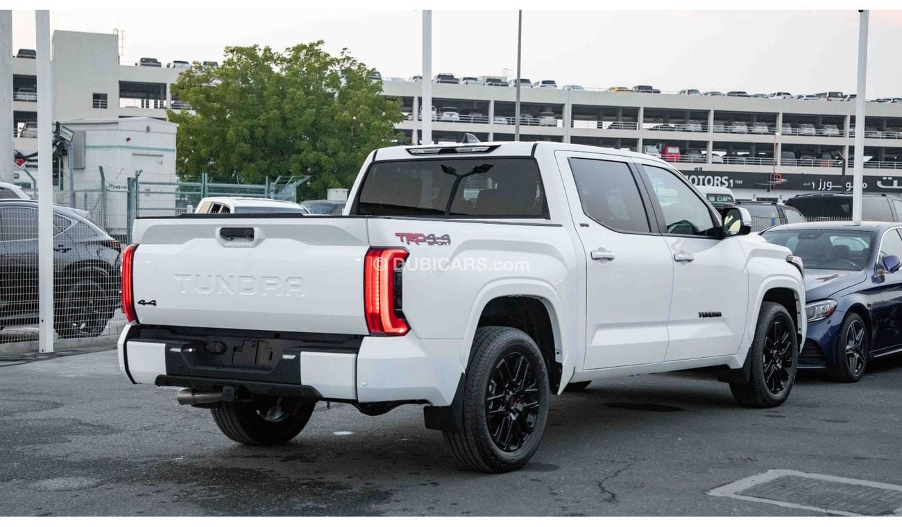 Toyota Tundra SR5 TRD-Sport 4WD/2024. Local Registration +10%