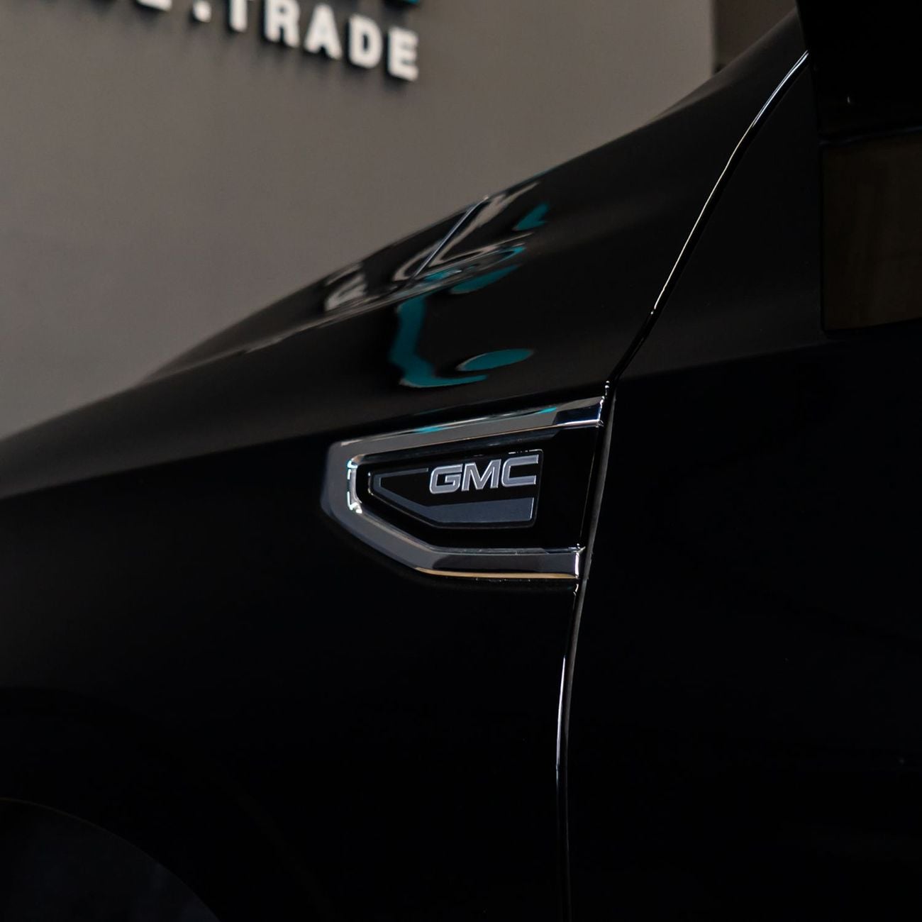 جي أم سي يوكون SLE 5.3L RWD (9 Seater) AED 2,394 P.M • 0% Downpayment • GMC Yukon SLE  • 1 Year Warranty