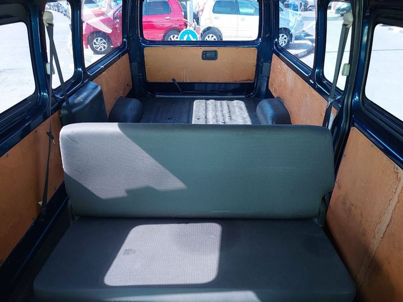 تويوتا هاياس TOYOTA HIACE VAN RHD 2015 MODEL 3.0 L DIESEL AUTOMATIC(PM16253)