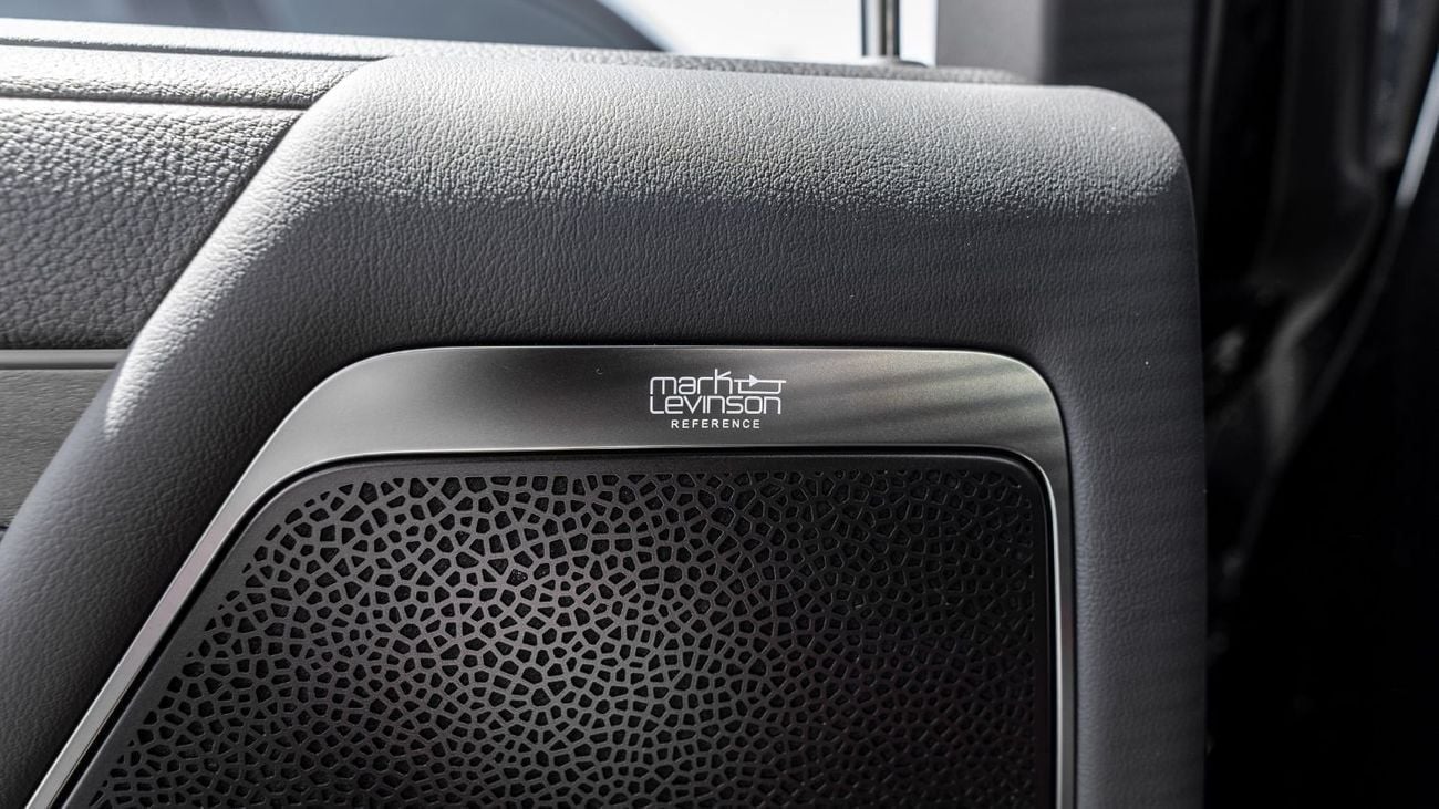 Lexus LX 600 2026 Lexus LX600 Signature 3.5L AT Petrol (Black-Red) Wood Accent