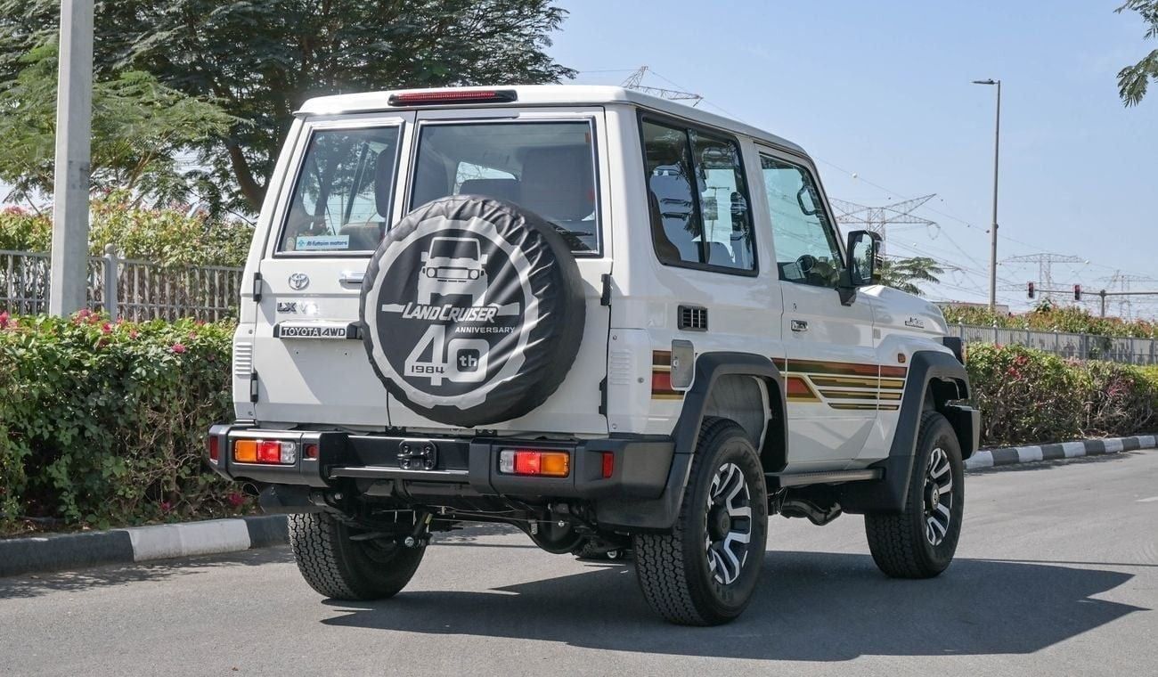 Toyota Land Cruiser 70 LX COUPE