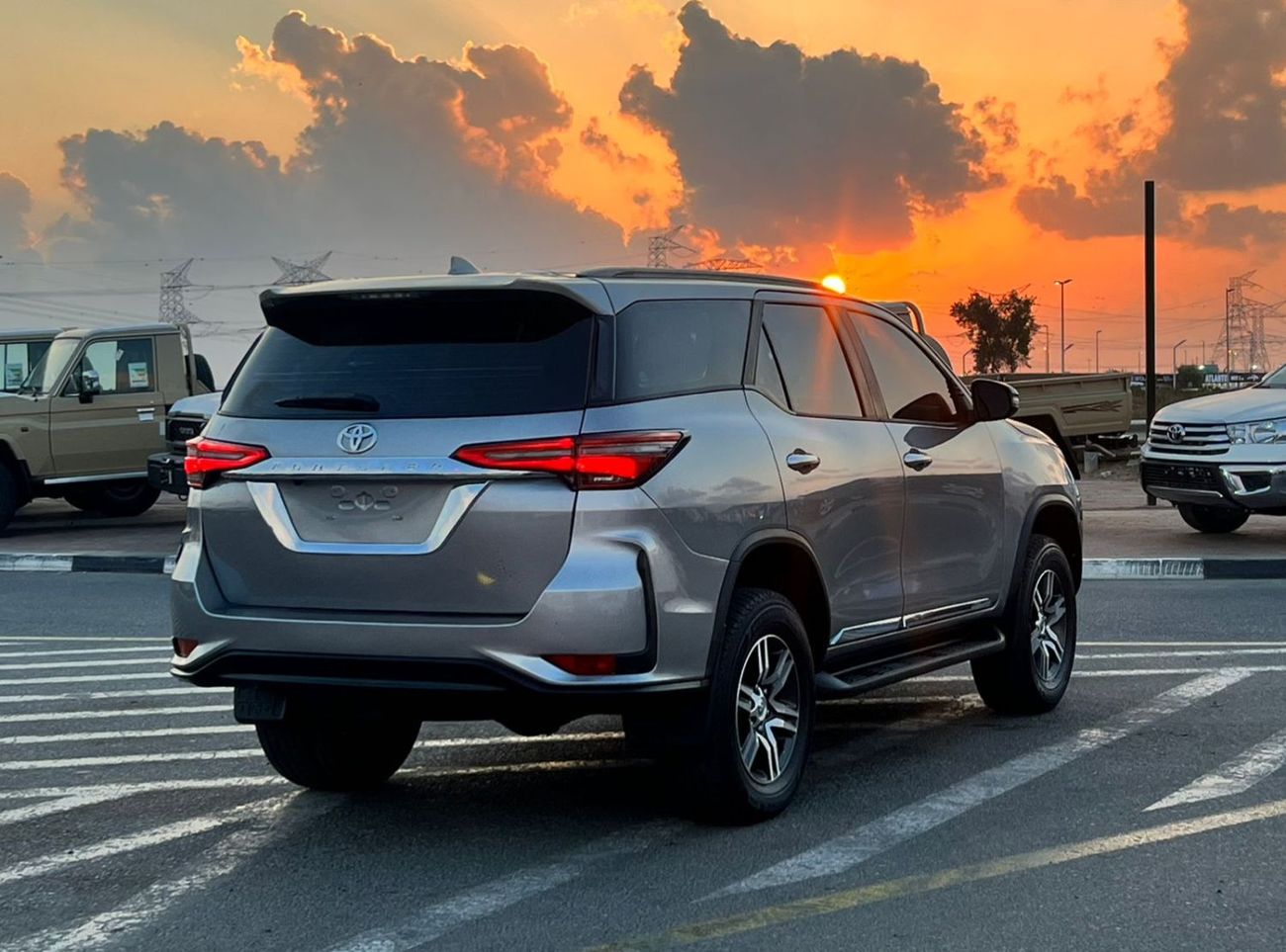 Toyota Fortuner 2020 Toyota Fortuner EXR 2.7L V4 - AWD 4x4 GCC -  Rear Cam - Cruise Control - 2025 Shape Modified