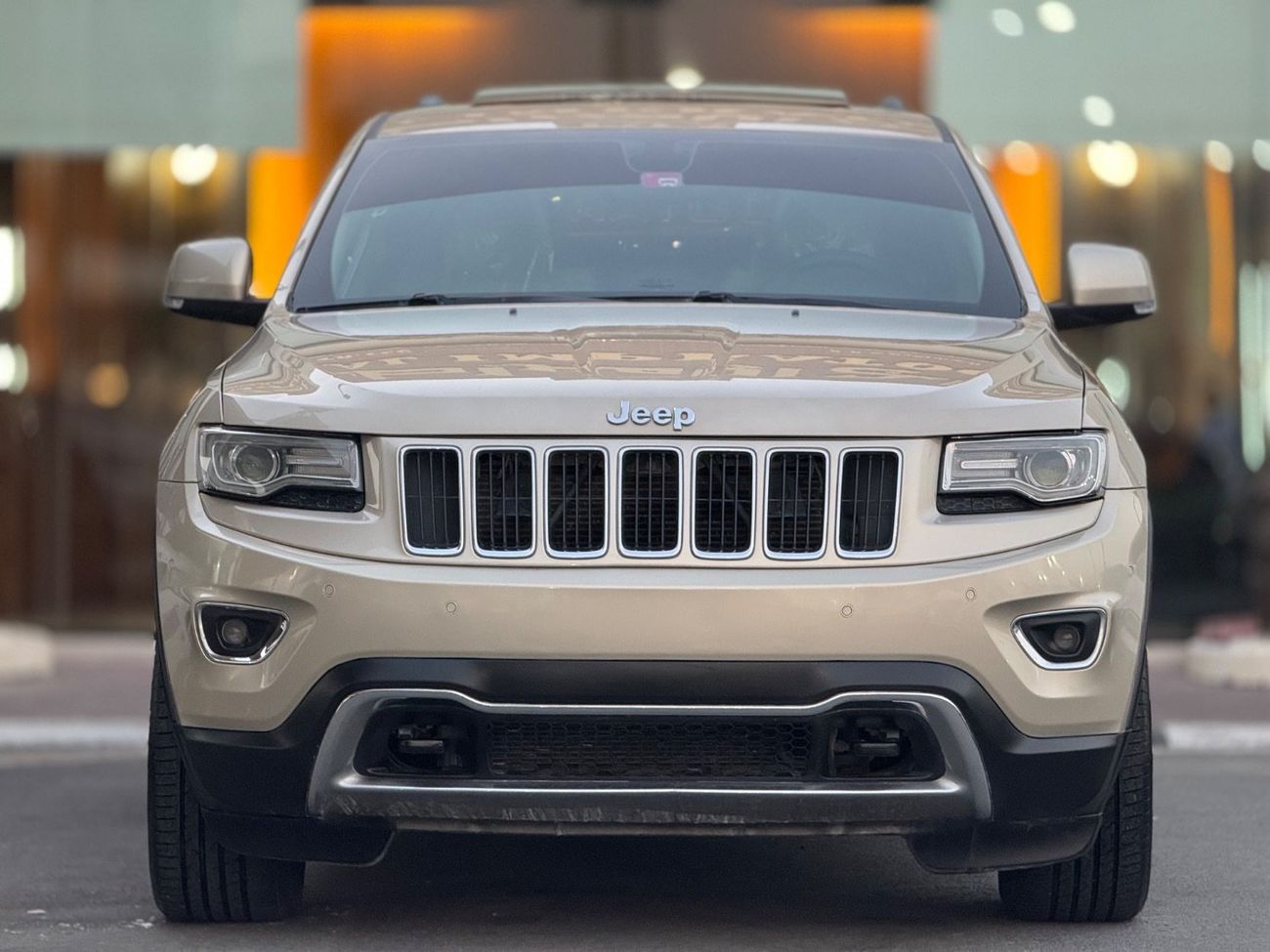 جيب جراند شيروكي Limited 5.7L (360 HP)