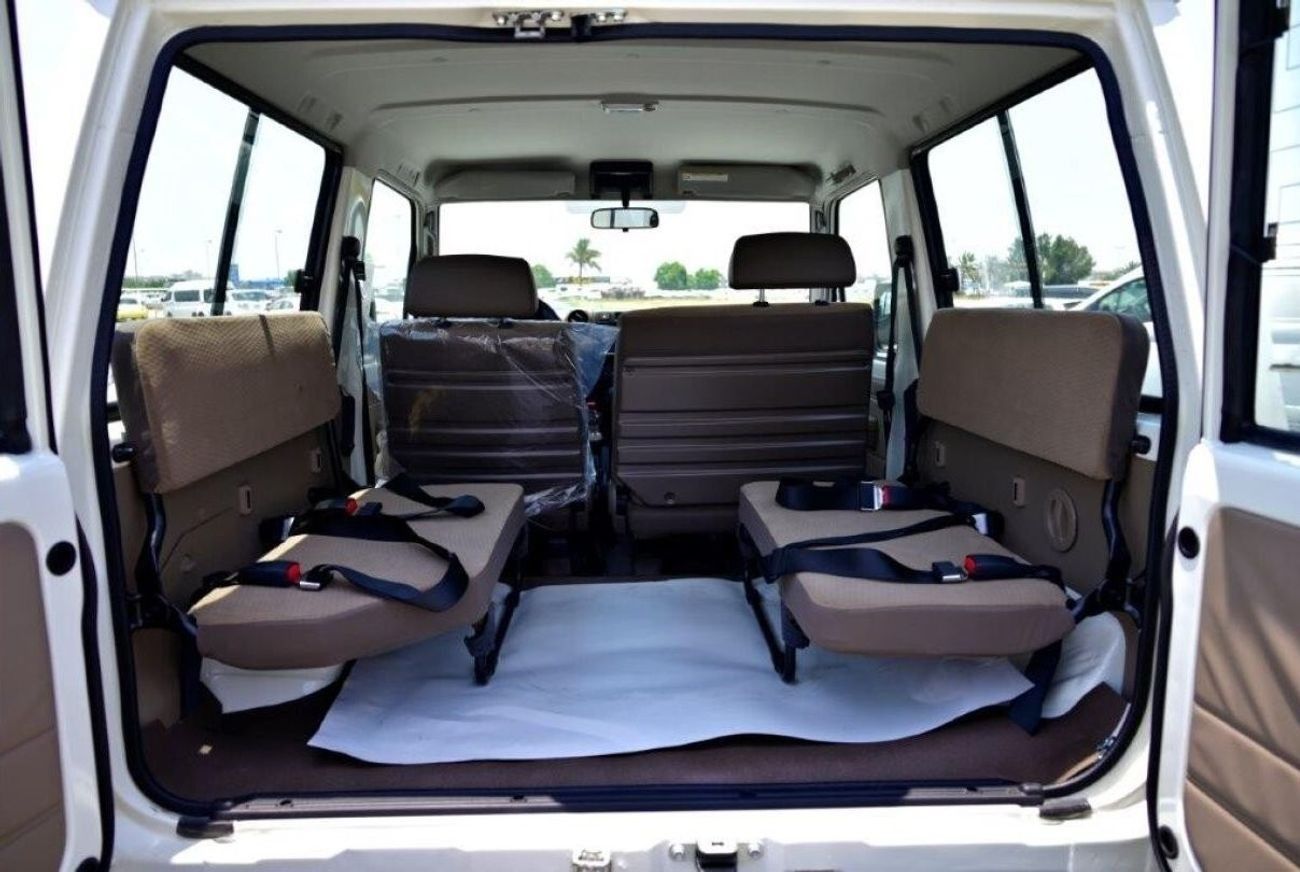 Toyota Land Cruiser 70 71 Short Wheel Base V6 4.0L Petrol 4WD 7 Seater MT