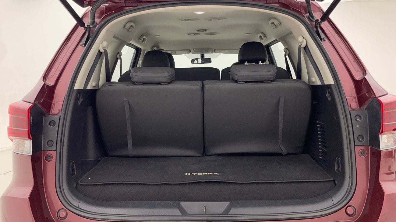 نيسان إكستيرا 2.5L 2022 | 0 DP | 1163/Month | 30 Day Return | Service History