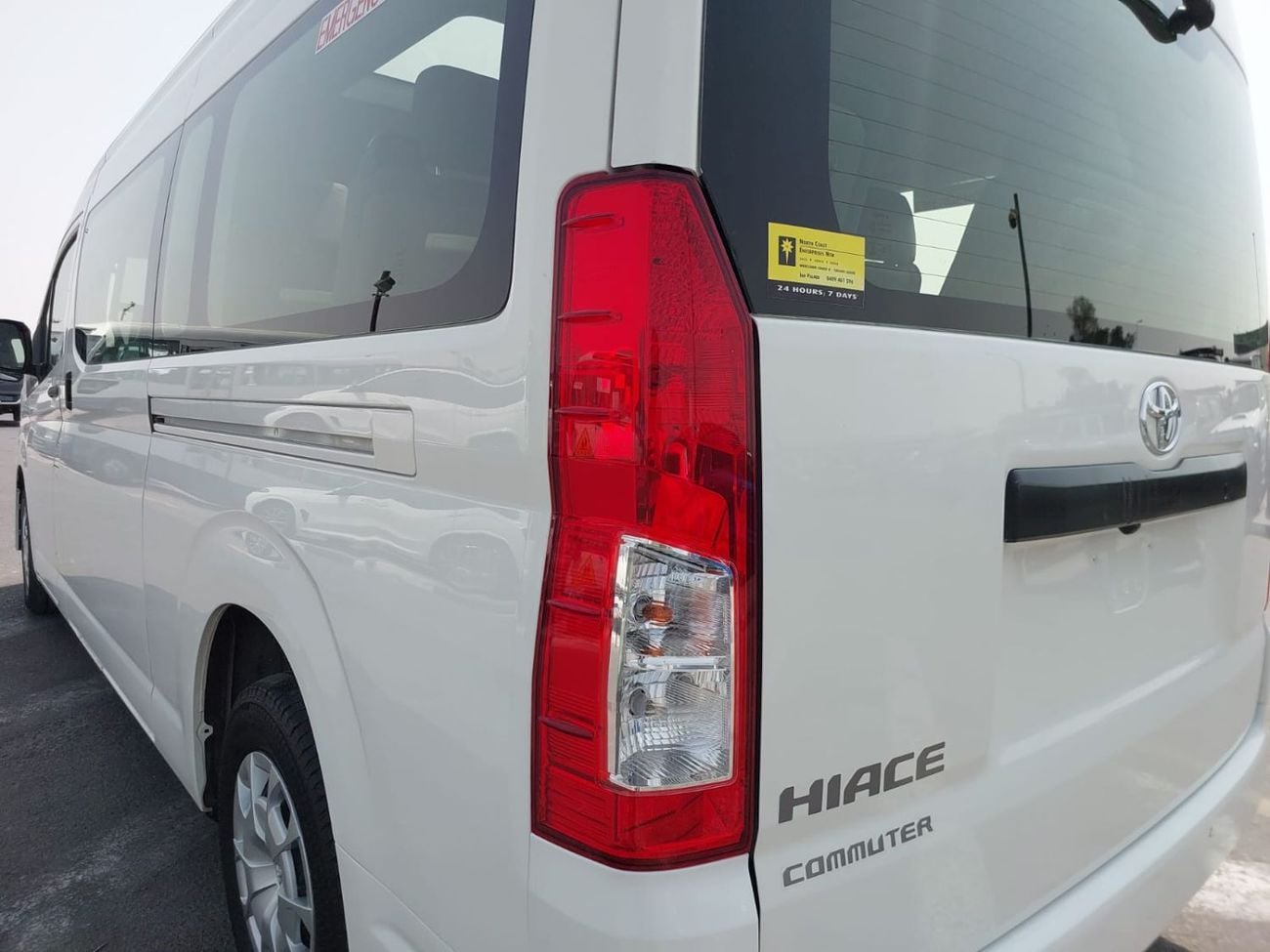 تويوتا هاياس (RAMADAN OFFER) TOYOTA HIACE COMMUTER VAN RHD 2019 MODEL 2.8 L DIESEL AUTOMATIC(PM10875)