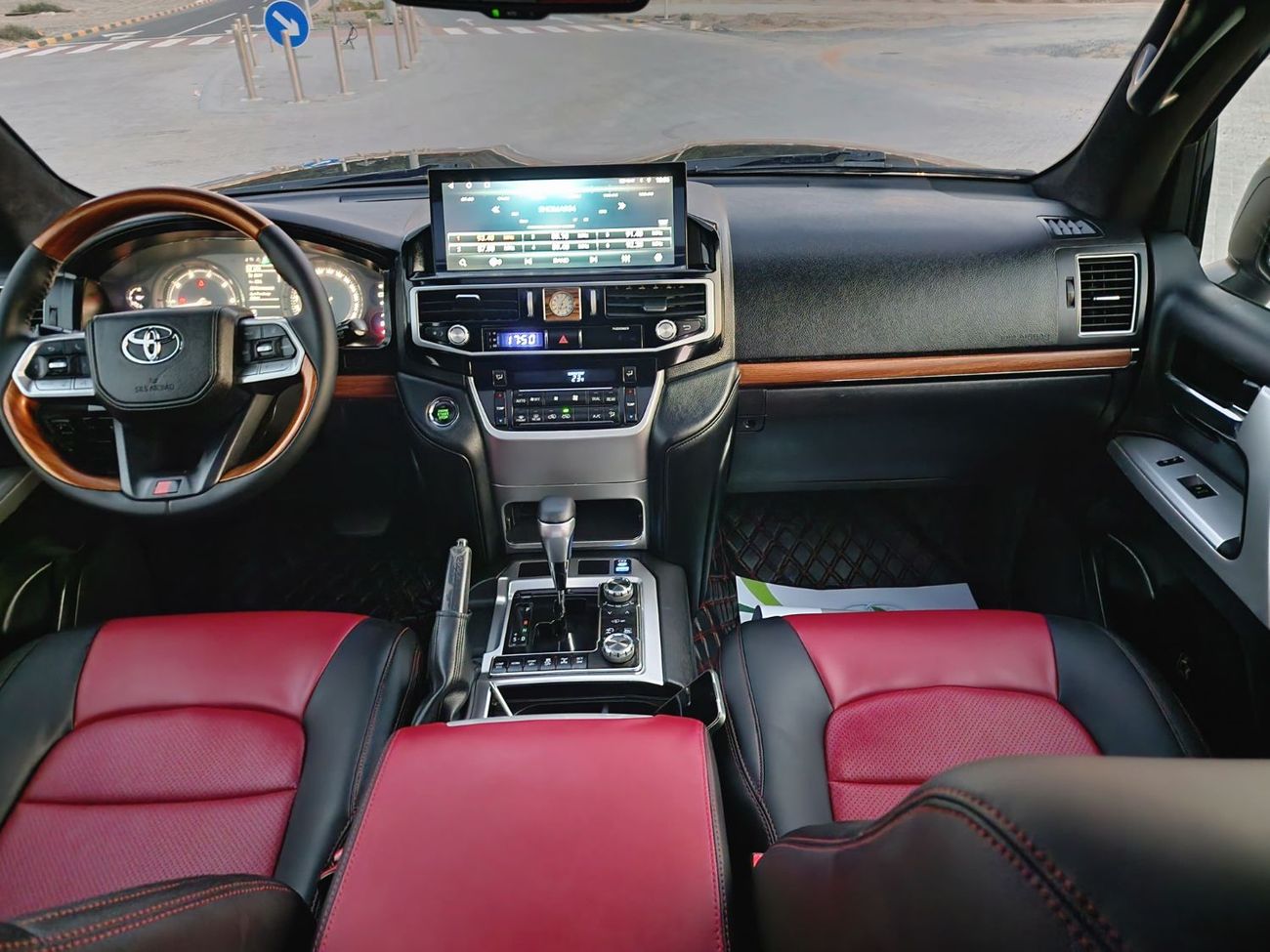 تويوتا لاند كروزر 