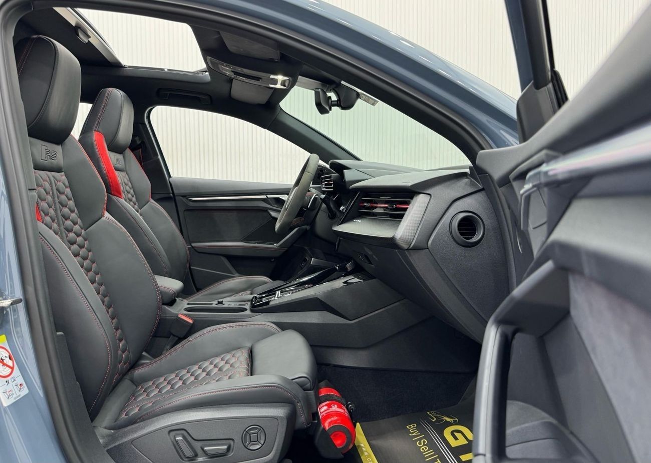 أودي RS3 TFSI quattro 2.5L Sportback 2022 Audi RS3 Quattro, 2028 Audi Warranty + Service Pack, Full Options,