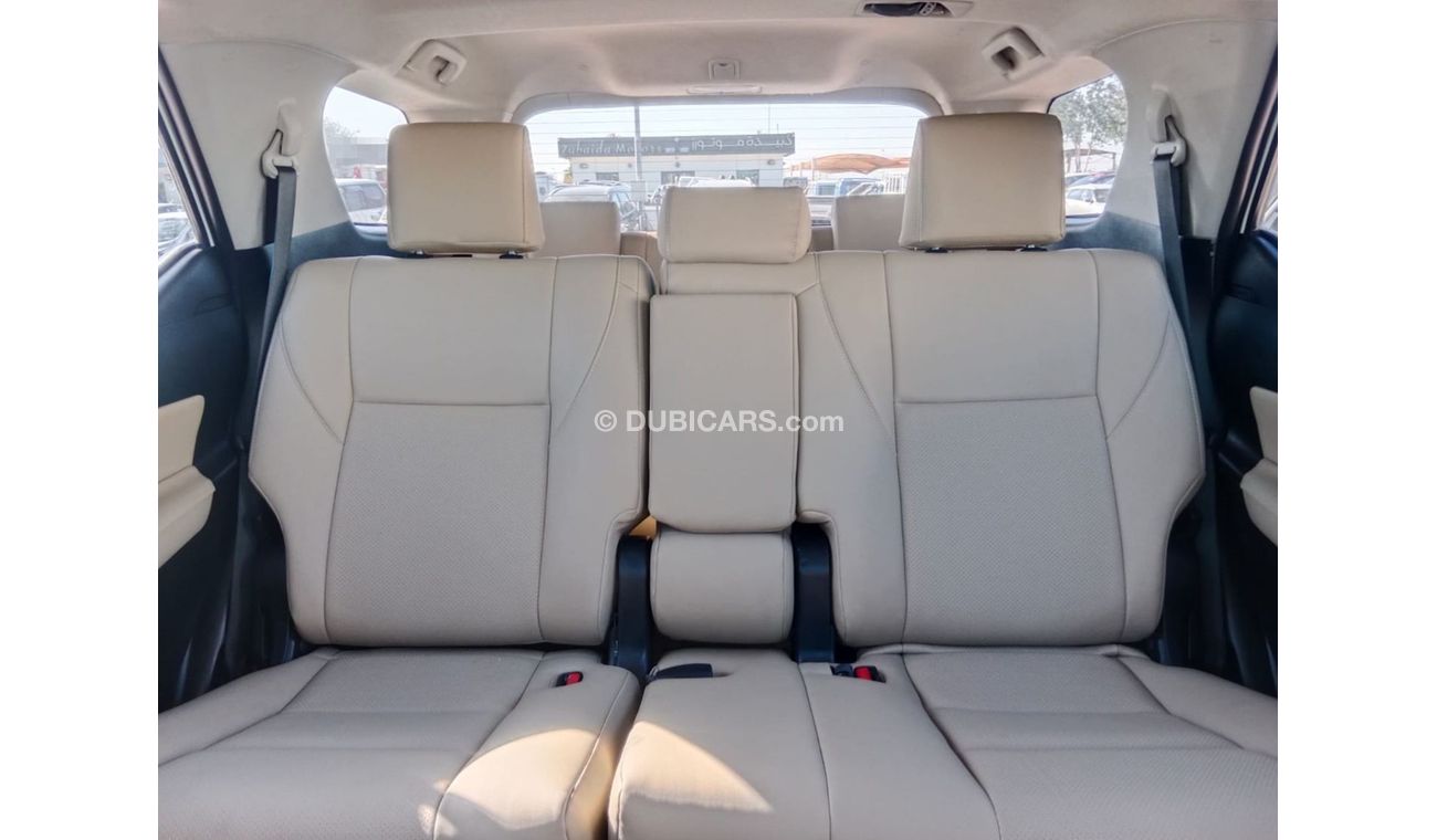 Toyota Fortuner TOYOTA FORTUNER RIGHT HAND DRIVE(PM05127)