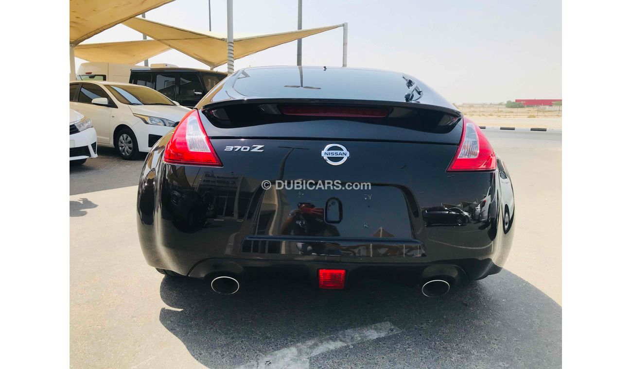 نيسان 370Z سياره نظيفه جدا بحاله ممتاذه بدون حوادث ضمان شاسيه جير ماكينه