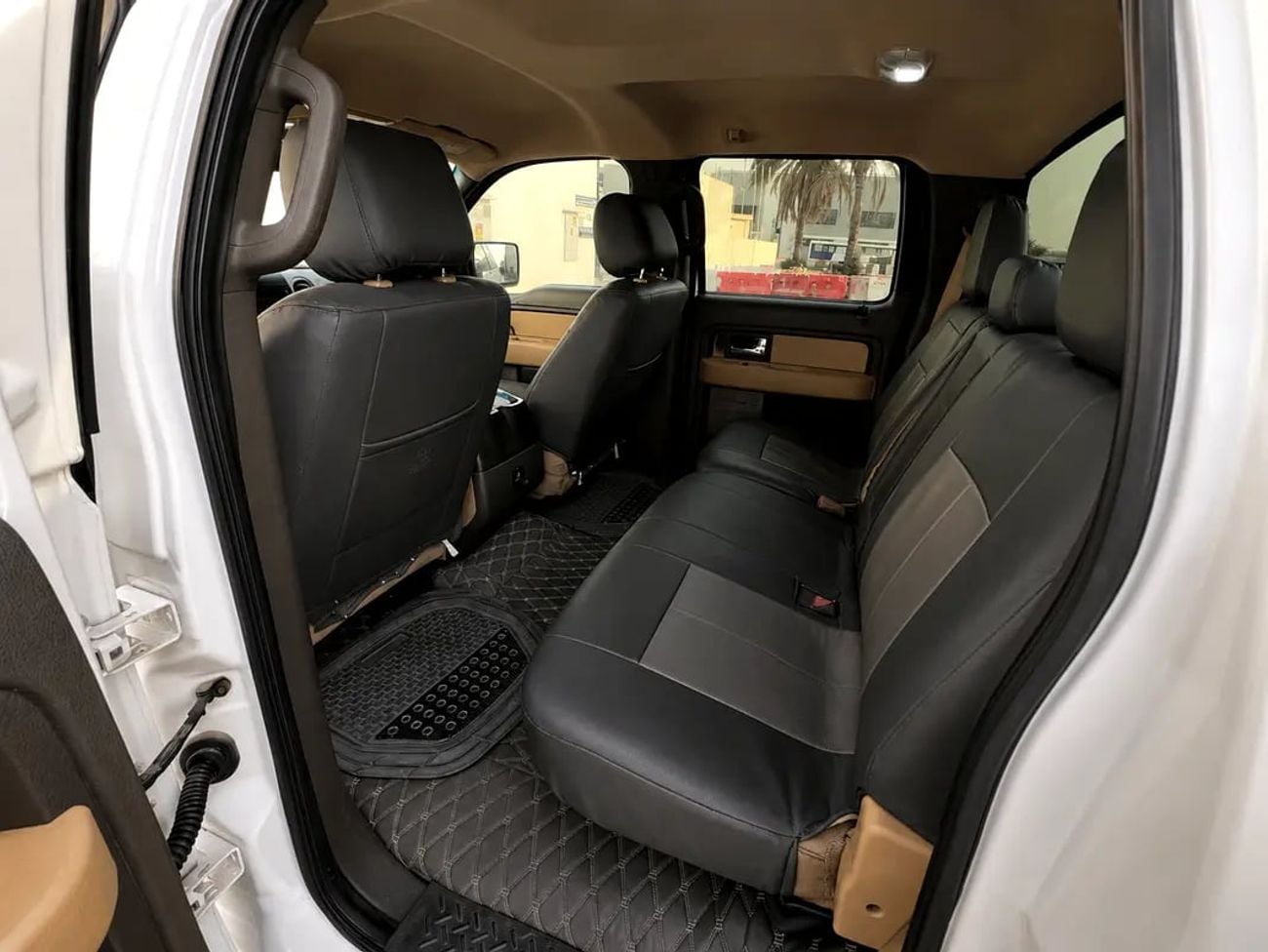 Ford F-150 XLT GCC Specs