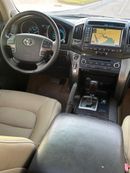 تويوتا لاند كروزر VXR V8