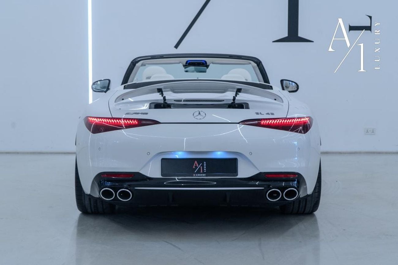 مرسيدس بنز SL 43 AMG 2023 Mercedes Benz SL43 AMG Roadster Maybach Edition, Warranty, Full Options, Very Low Kms