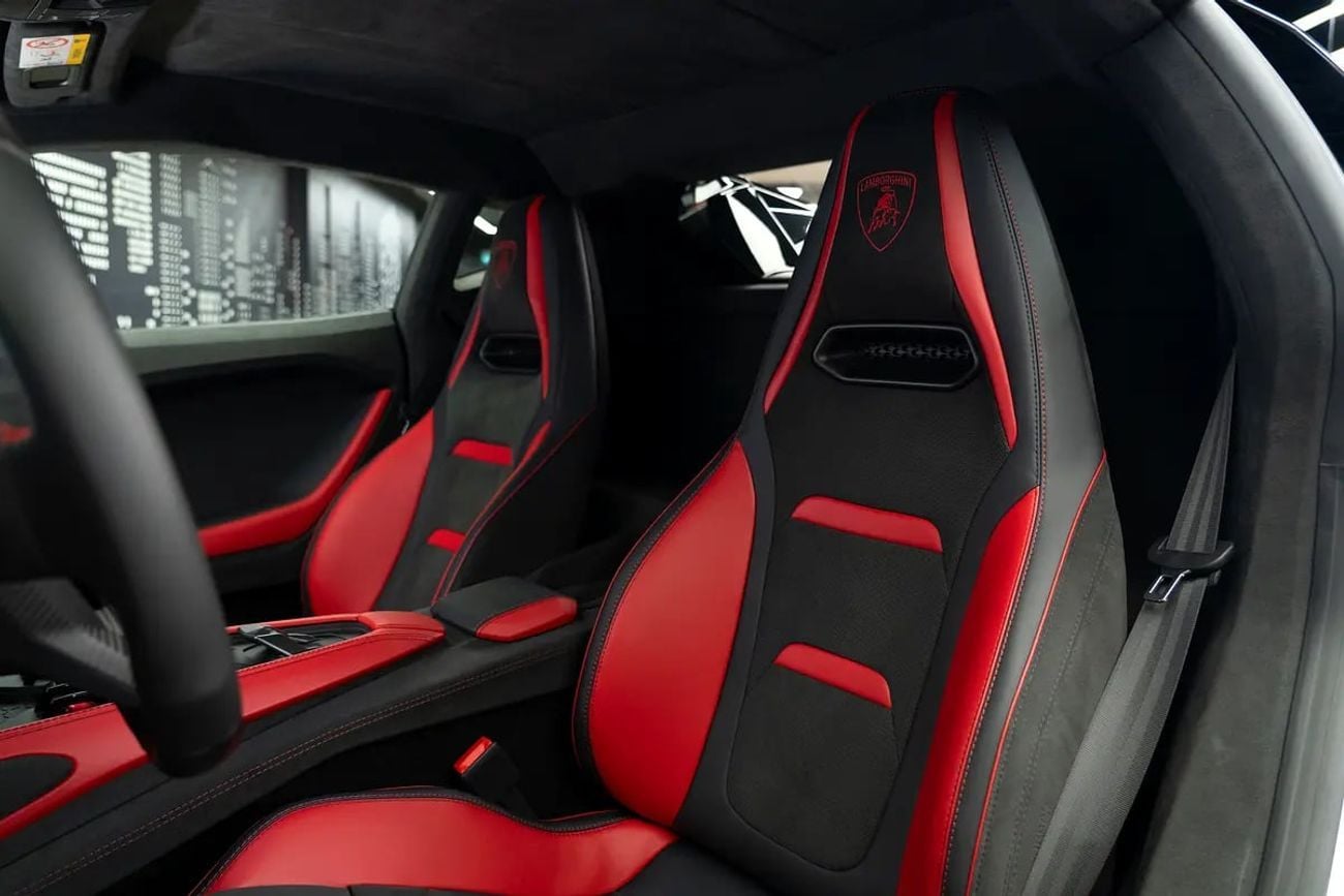 Lamborghini Temerario LAMBORGHINI | TEMERARIO | GCC SPECS | DEALER WARRANTY + SERVICE CONTRACT